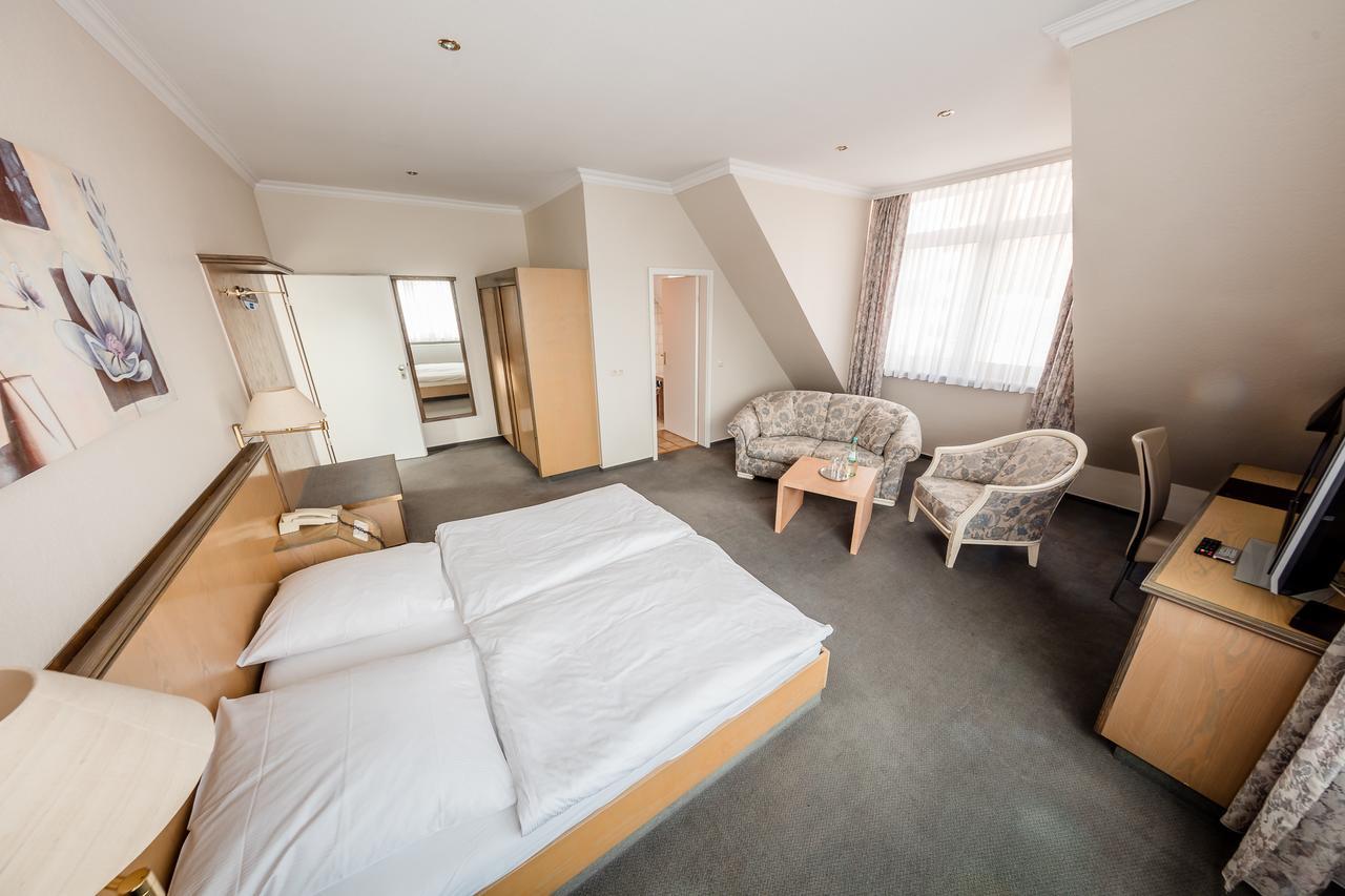 Hotel Meyer Bergheim  Bagian luar foto