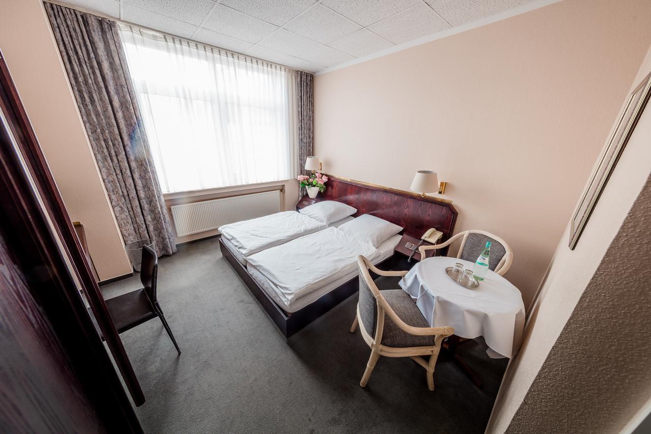 Hotel Meyer Bergheim  Bagian luar foto